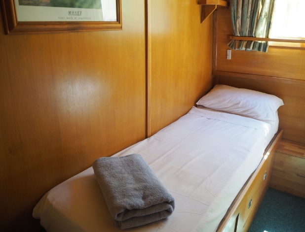 Bordeaux: Single Bed